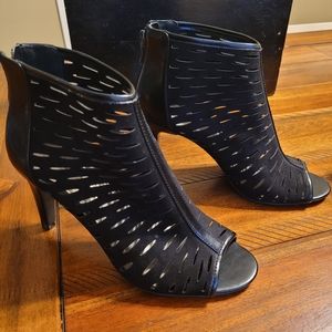 ANA Cornelius black heeled booties size 8-1/2 M